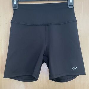 Alo Airlift energy short 5”